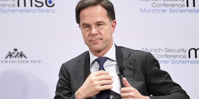 Ολλανδία: Σκάνδαλο με επιδόματα οδηγεί την κυβέρνηση σε παραίτηση