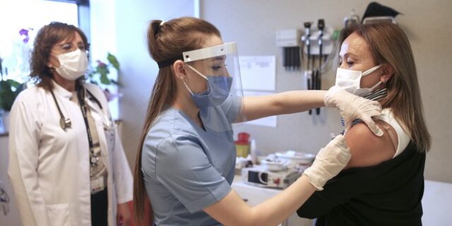 Κορονοϊός: Ο Ερντογάν προανήγγειλε την έναρξη των εμβολιασμών στην Τουρκία