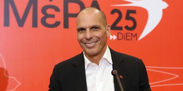 Βαρουφάκης στο ΕΒΕΑ: Πρέπει να φύγει το σκότος της γενικευμένης φτώχειας