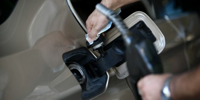 Πώς γίνεται η νοθεία της βενζίνης με την “έξυπνη φόρμουλα”