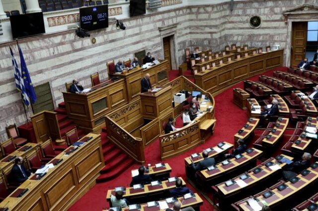 Στην Βουλή, σήμερα, οι επιφυλάξεις της αντιπολίτευσης για τις διερευνητικές