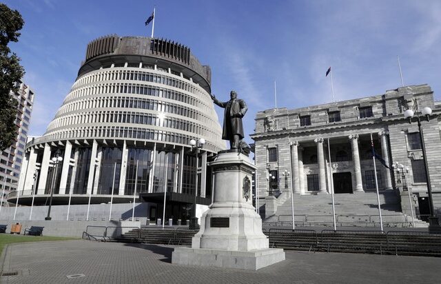 Νέα Ζηλανδία: Άνδρας επιτέθηκε με τσεκούρι στο κοινοβούλιο