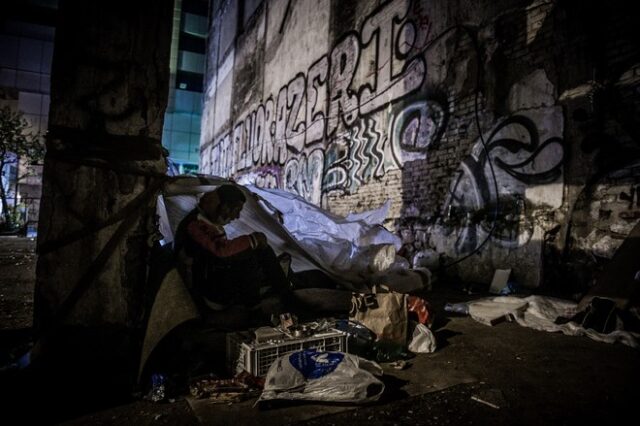 Βραβείο μισανθρωπιάς στη Κρήτη: Έκλεψαν άστεγο που μόλις είχε λάβει τη σύνταξή του