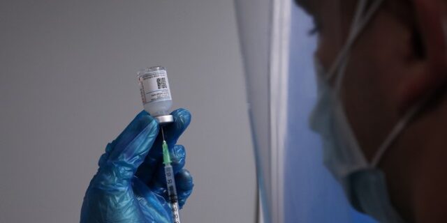 Εμβόλιο κορονοϊού: Πότε ανοίγει η πλατφόρμα για ασθενείς με χρόνια νοσήματα