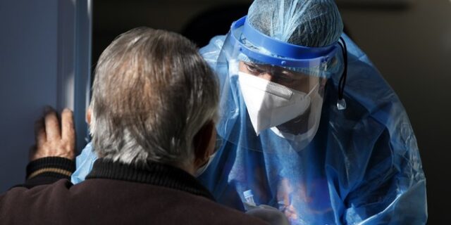 Κορονοϊός: 1460 νέα κρούσματα στην Ελλάδα, τα 741 στην Αττική – 28 νεκροί