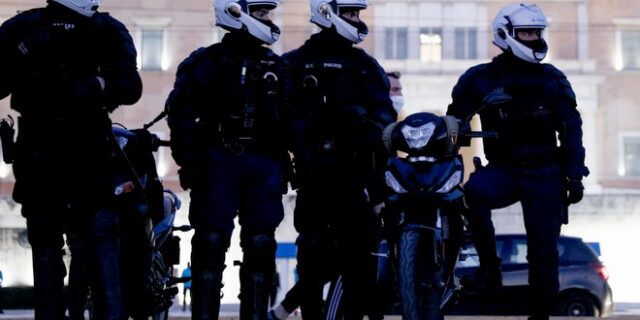 Κουφοντίνας: Η εκδοχή της ΓΑΔΑ για τα επεισόδια στα Προπύλαια