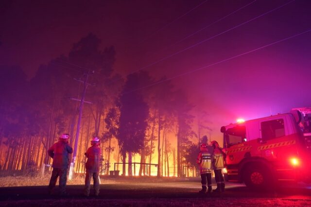 Κόλαση φωτιάς στην Αυστραλία: Δεκάδες σπίτια παραδόθηκαν στις φλόγες