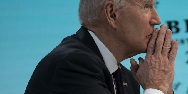 Τηλεφωνική επικοινωνία Μπάιντεν με τον πρωθυπουργό του Ιράκ