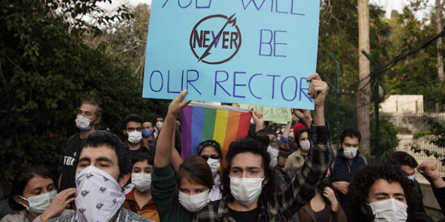 Τουρκία: Συνελήφθησαν άλλοι 65 διαδηλωτές στο πανεπιστήμιο του Βοσπόρου