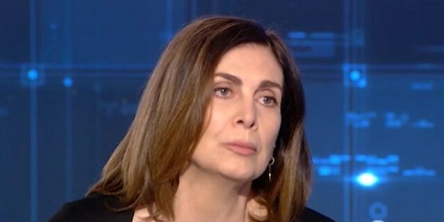 Διδασκάλου: “Φιλοξενώ έναν άστεγο στο σπίτι μου – Δίδαξε πολλά στα παιδιά μου”