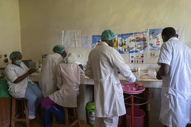 Επανεμφάνιση του Έμπολα στο Κονγκό: Το θανατηφόρο κρούσμα που εντοπίστηκε είχε τουλάχιστον 74 επαφές