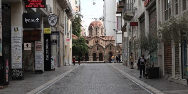 Από τις έξι μέχρι… να φέξει