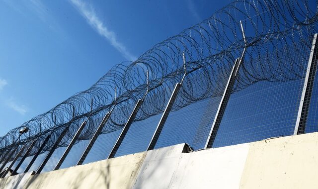 Φυλακές Χανίων: Κρατούμενος λούστηκε με αντισηπτικό και αυτοπυρπολήθηκε