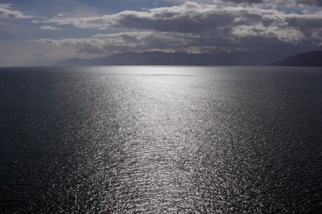 Καιρός: Οι Αλκυονίδες ημέρες φέρνουν ηλιοφάνεια και άνοδο της θερμοκρασίας