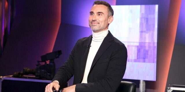 Γιώργος Καπουτζίδης: “Δε θέλω ομοφοβικούς στο θέατρό μου, να κάτσουν σπίτι τους”