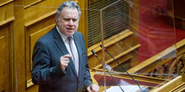 Κατρούγκαλος:Τέλος στην αναβλητική αδράνεια – Βαρώσια και Χάγη να συνδεθούν με την τελωνειακή ένωση