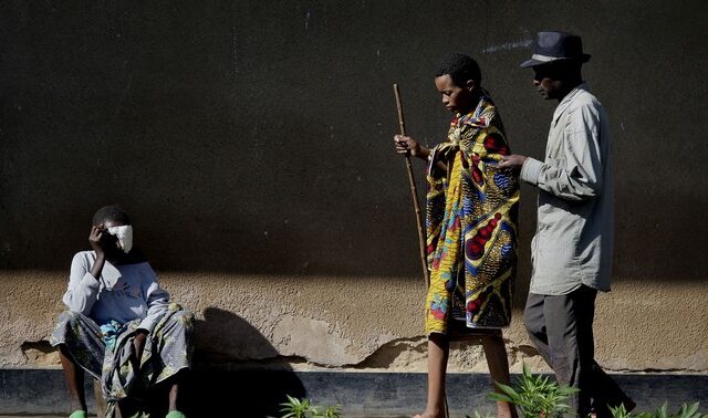 Επανεμφανίστηκε ο Έμπολα στο Κονγκό – “Καμπανάκι” από τον ΠΟΥ