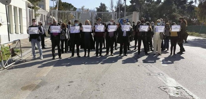 Κουφοντίνας: Ψήφισμα δικηγόρων στο Υπουργείο Δικαιοσύνης