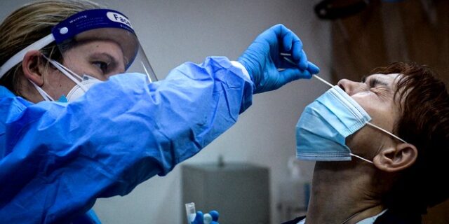 Μετάλλαξη “Όμικρον”: Σε τι κατάσταση είναι ο πρώτος ασθενής στην Ελλάδα