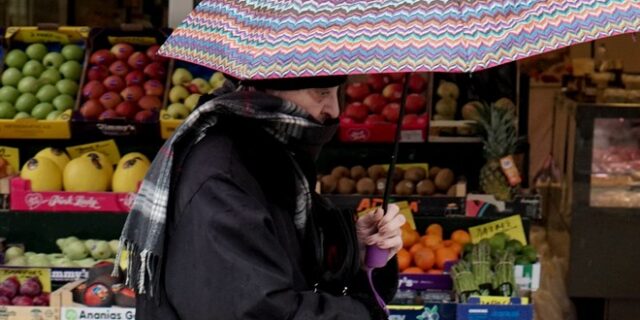 Εμπορικός Σύλλογος Αθηνών: Αίτημα για απαγόρευση πώλησης βιομηχανικών προϊόντων στις λαϊκές