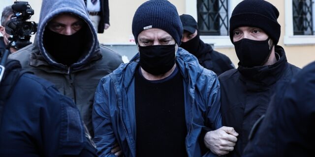 Λιγνάδης: “Παραφιλική εφηβοφιλική σεξουαλική τάση” βλέπει η ελληνική Δικαιοσύνη
