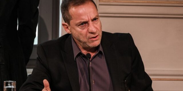 Υπόθεση Λιγνάδη: “Τον επισκέπτονταν ανήλικα, ένας είχε κάνει απόπειρα αυτοκτονίας”, αναφέρει μάρτυρας-κλειδί