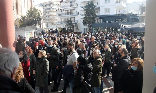 Παυλάκης: Το lockdown είναι μούφα, δεν εφαρμόζεται