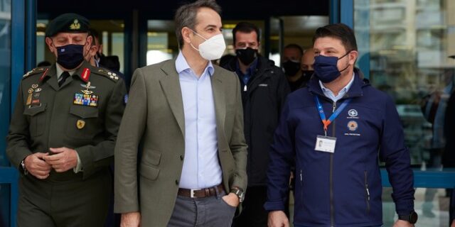 Μητσοτάκης: “Από Δευτέρα οι πρώτοι Αθηναίοι στο εμβολιαστικό κέντρο στο Μαρούσι”