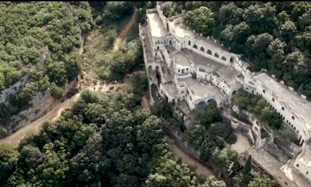 Γαργαλιάνοι – Το μοναστήρι του Ασκητή: Η Βαβέλ της Πελοποννήσου που καθηλώνει