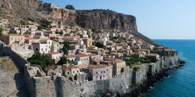 Πολιορκία Μονεμβασιάς: Το πρώτο μεγάλο (και άγνωστο) θρίλερ της Ελληνικής Επανάστασης