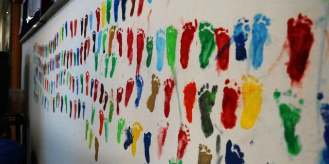 O τοίχος της ελπίδας στη μαιευτική κλινική των Γιατρών Χωρίς Σύνορα στο Μπαγκλαντές