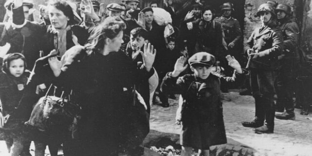 Πώς γιόρταζαν οι Ναζί τις δολοφονίες των Εβραίων