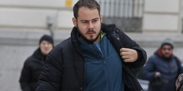 Ισπανία: Ο ράπερ Πάμπλο Χασέλ κλειδώθηκε σε πανεπιστήμιο, μετά την καταδίκη του
