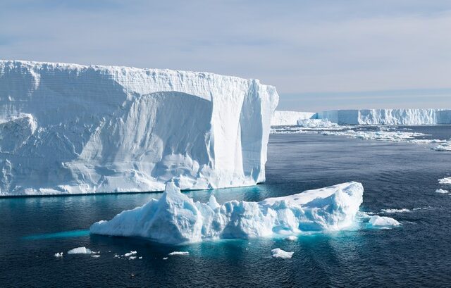 Ανταρκτική: Ξεκόλλησε παγόβουνο με μέγεθος σαν το Λονδίνο
