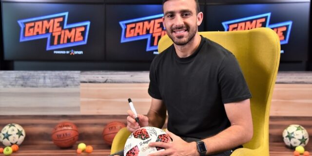 Στράτος Σβάρνας στο ΟΠΑΠ Game Time: «Με καθαρό μυαλό και σίγουροι για τη νίκη στο ντέρμπι»