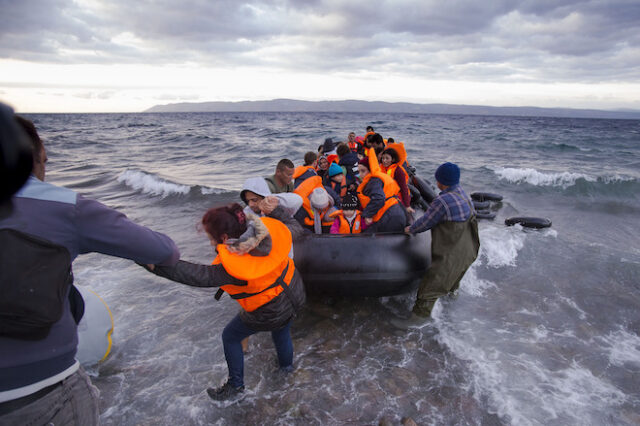 Ναυάγιο με 41 νεκρούς μετανάστες στη Μεσόγειο