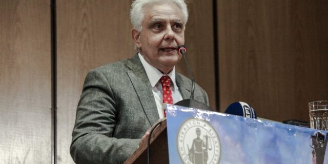 Ανάκληση της ανακοίνωσης της ΕΔΕ για τον Δ. Κουφοντίνα ζητάει ο πρώην γ.γ. Ν. Σαλάτας