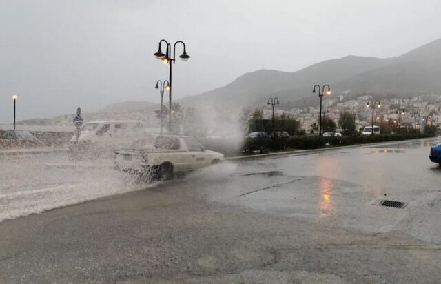 Κακοκαιρία: Πλημμύρες σε Πάτμο και Σάμο – Ακυρώθηκαν πτήσεις στη Ρόδο