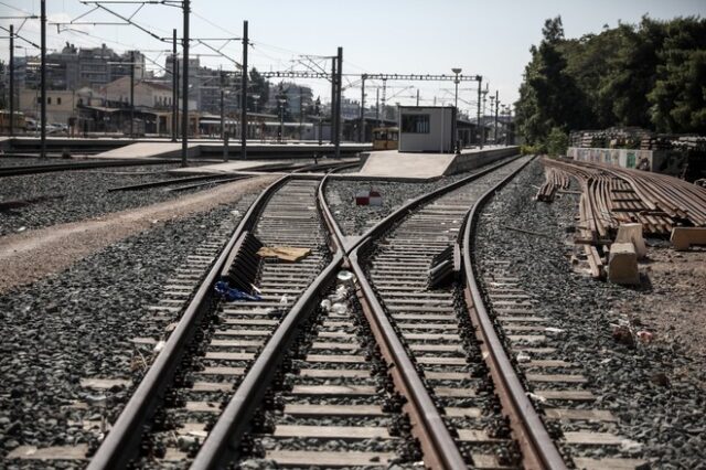 Σε ράγες υλοποίησης η ηλεκτροκίνηση στη σιδηροδρομική γραμμή Λάρισα-Βόλος