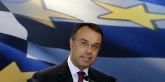 Σταϊκούρας: Προετοιμασμένη η οικονομία για νέο lockdown – Τι θα ισχύσει για τέλη κυκλοφορίας, ΕΝΦΙΑ, αποδείξεις, τεκμήρια και επιταγές