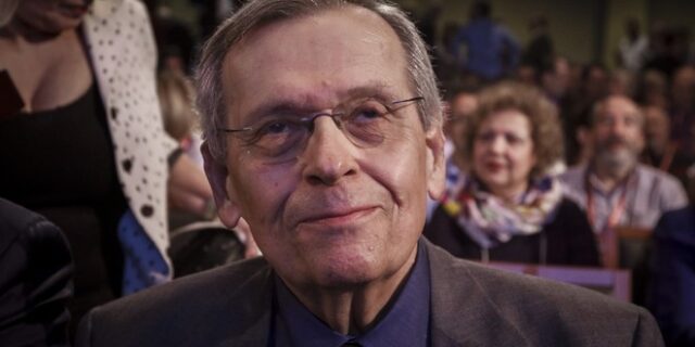 Στέφανος Μάνος: Μήπως να πληρώνουν τη νοσηλεία οι ανεμβολίαστοι που νοσηλεύονται σε ΜΕΘ;