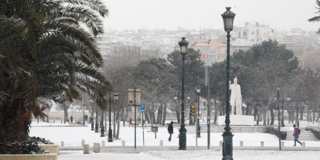 Κακοκαιρία Μήδεια: Στα “λευκά” περιοχές της χώρας – Πού χιονίζει