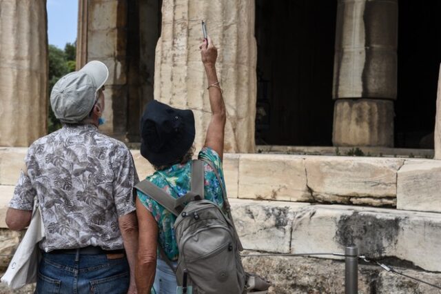 Reuters: Από την άλλη εβδομάδα στην Ελλάδα τουρίστες από ΕΕ, και πέντε ακόμα χώρες