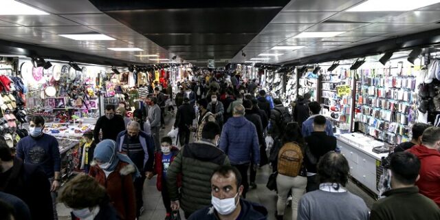 Κορονοϊός – Τουρκία: Ρεκόρ νέων κρουσμάτων με πάνω από 30.000