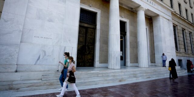 Μπαράζ ομολογιακών εκδόσεων από το Δημόσιο με αρωγό τις τράπεζες