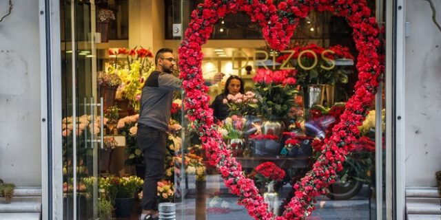 Αγίου Βαλεντίνου: Το αίτημα για ανοιχτά ανθοπωλεία και το μήνυμα της Ναταλίας Γερμανού