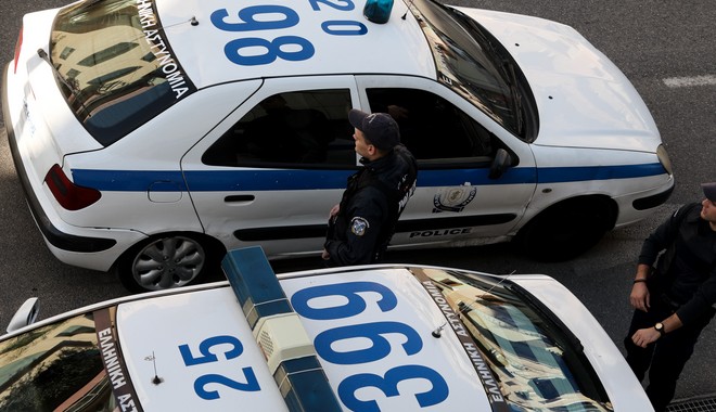 Ένωση Αστυνομικών Υπαλλήλων Ηρακλείου: Ναι τις γδύσαμε, αλλά το έκανε γυναίκα αστυνομικός