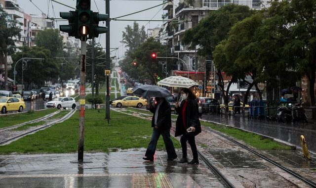 Καιρός: Βροχές και καταιγίδες μέχρι τα μέσα της εβδομάδας