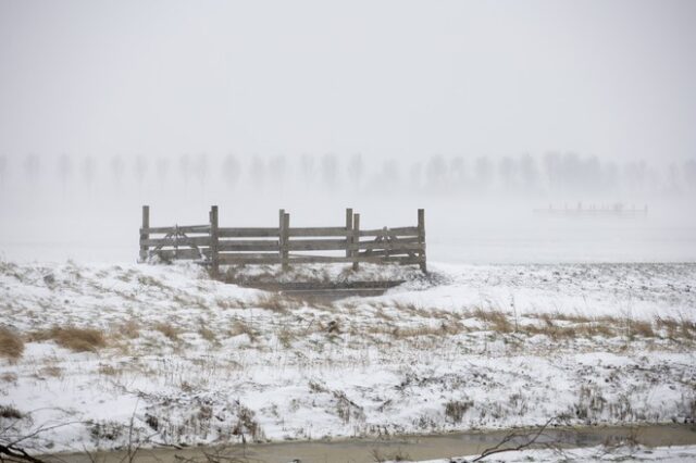 Ολλανδία: Ισχυρή χιονοθύελλα σαρώνει τη χώρα – Η πρώτη τα τελευταία 10 χρόνια