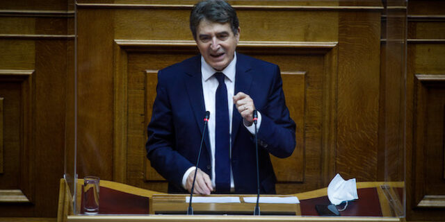 Χρυσοχοϊδης: Τα στοιχεία για τις διαδηλώσεις εν μέσω lockdown διαβιβάστηκαν στην Εισαγγελία